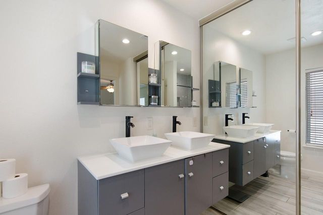 11681 Village Place Drive 257, Houston, TX 77077