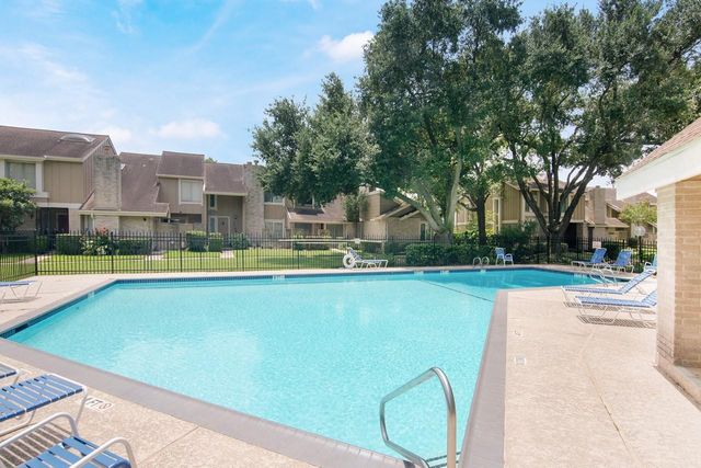 11681 Village Place Drive 257, Houston, TX 77077