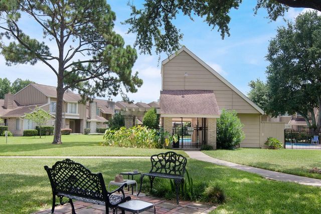 11681 Village Place Drive 257, Houston, TX 77077