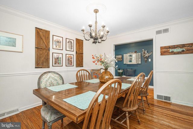 71 OAK DR, Doylestown, PA 18901