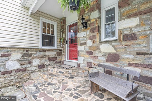 71 OAK DR, Doylestown, PA 18901