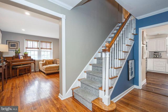 71 OAK DR, Doylestown, PA 18901