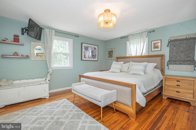 71 OAK DR, Doylestown, PA 18901