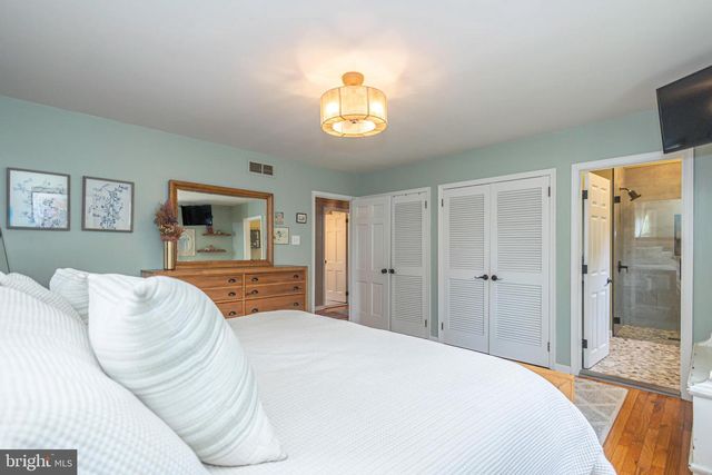 71 OAK DR, Doylestown, PA 18901