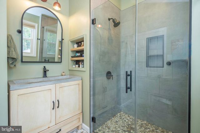 71 OAK DR, Doylestown, PA 18901