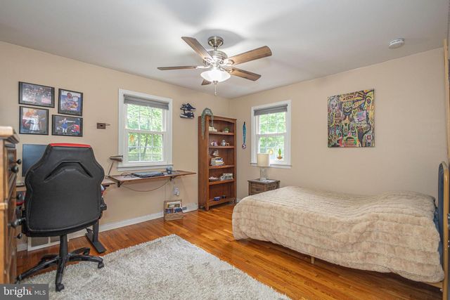 71 OAK DR, Doylestown, PA 18901