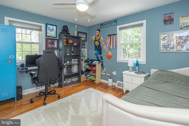 71 OAK DR, Doylestown, PA 18901