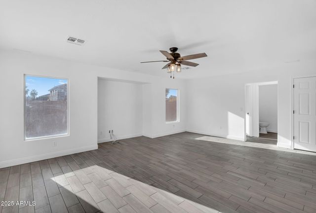 31603 N ROYAL OAK Way, San Tan Valley, AZ 85143