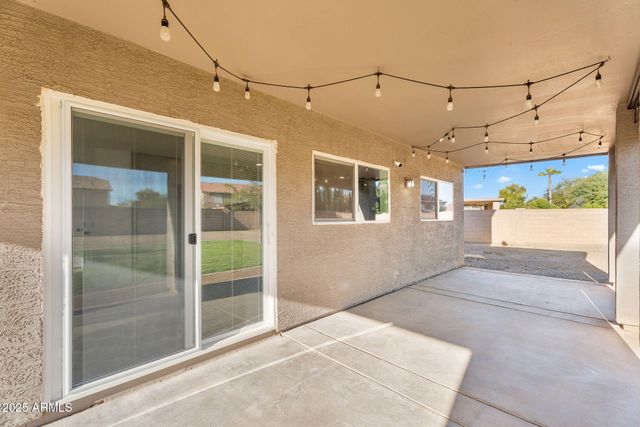 31603 N ROYAL OAK Way, San Tan Valley, AZ 85143