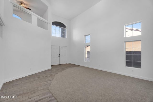 31603 N ROYAL OAK Way, San Tan Valley, AZ 85143