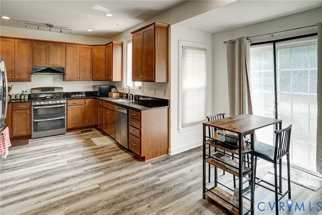 8805 Eli Pl, Glen Allen, VA 23060