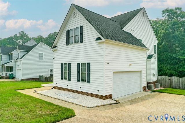 8805 Eli Pl, Glen Allen, VA 23060