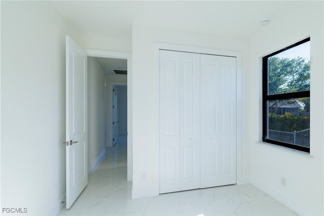 2124 NE 28th ST, Cape Coral, FL 33909