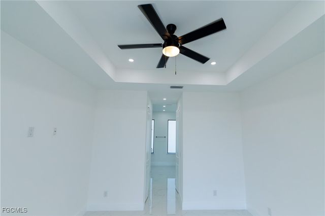 2124 NE 28th ST, Cape Coral, FL 33909