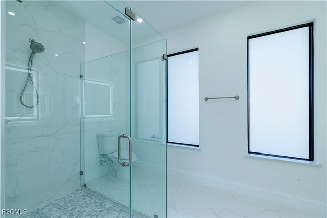 2124 NE 28th ST, Cape Coral, FL 33909