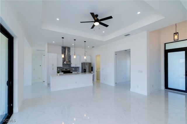 2124 NE 28th ST, Cape Coral, FL 33909