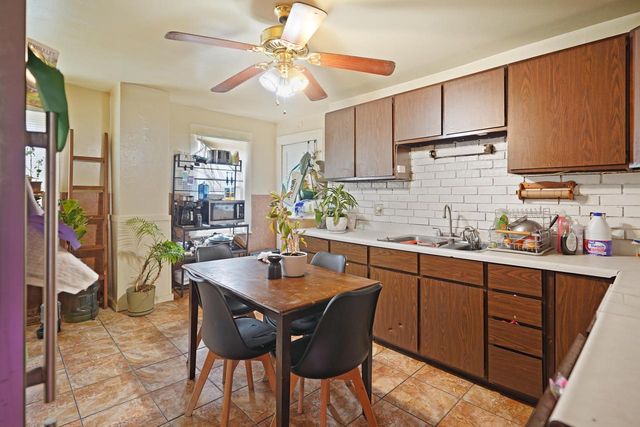 6027 37th AVENUE, Kenosha, WI 53142