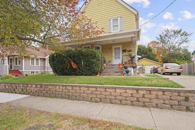 6027 37th AVENUE, Kenosha, WI 53142