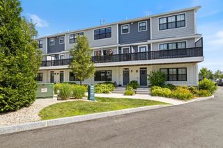 50 Cate St Unit 12, Portsmouth, NH 03801