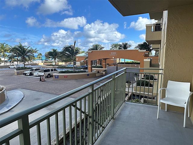 2080 S Ocean Drive 204, Hallandale Beach, FL 33009