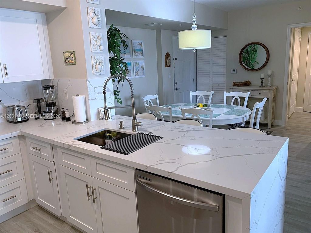 2080 S Ocean Drive 204, Hallandale Beach, FL 33009