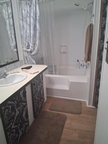 24 Jennifer Street, Los Lunas, NM 87031