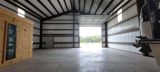 823 S Terry St, Rockport, TX 78382