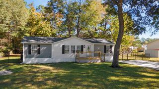 1220 Midvale Dr., Conway, SC 29527