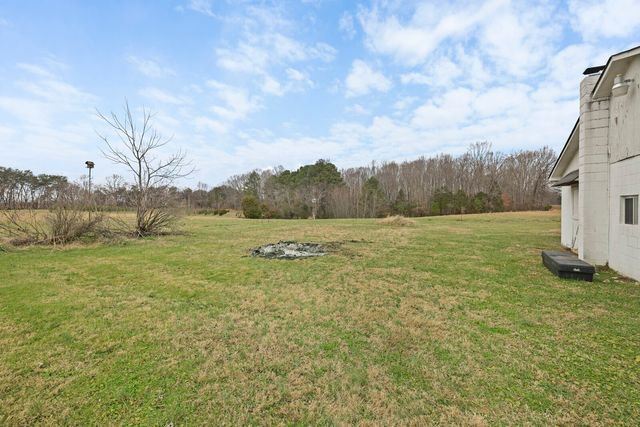 95 Pike Hill Rd, Mcminnville, TN 37110