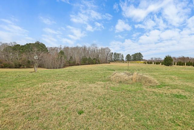 95 Pike Hill Rd, Mcminnville, TN 37110