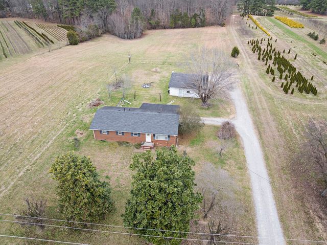95 Pike Hill Rd, Mcminnville, TN 37110