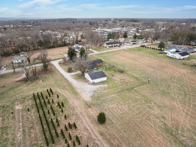 95 Pike Hill Rd, Mcminnville, TN 37110