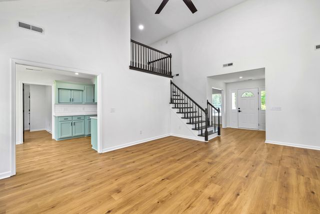 2705 Circleview Drive, Sumter, SC 29154