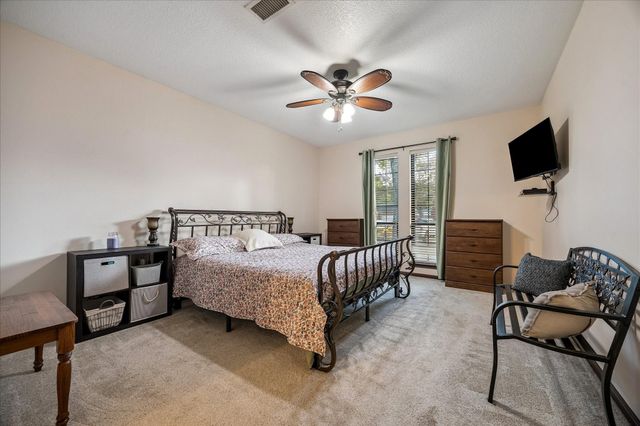 608 Westview Terrace Drive, Sealy, TX 77474