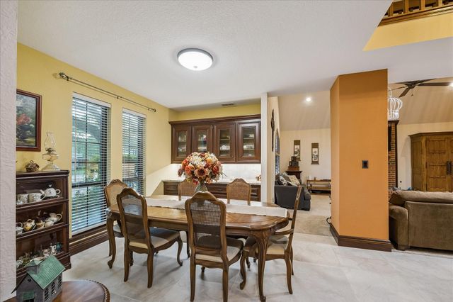 608 Westview Terrace Drive, Sealy, TX 77474