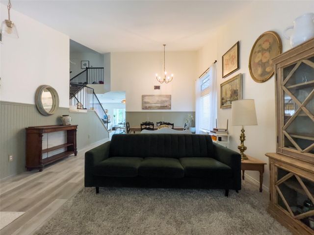 8908 W Hove LOOP, Austin, TX 78749