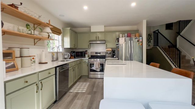 8908 W Hove LOOP, Austin, TX 78749