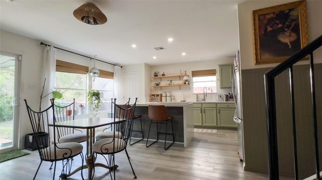 8908 W Hove LOOP, Austin, TX 78749