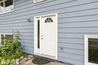 7512 E 20th Avenue, Anchorage, AK 99504