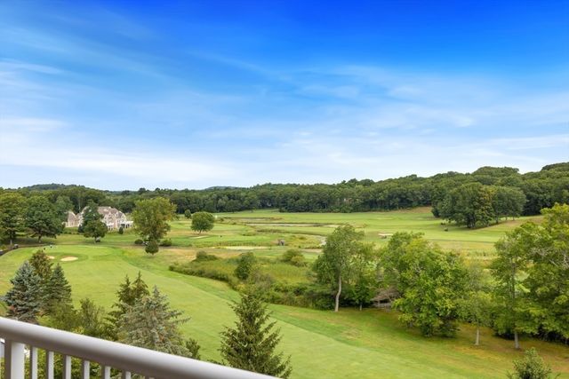 36 Village Rd 601, Middleton, MA 01949