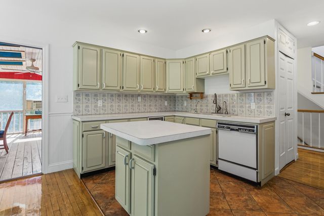 30 Rogers Road, Falmouth, MA 02540