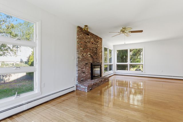 30 Rogers Road, Falmouth, MA 02540
