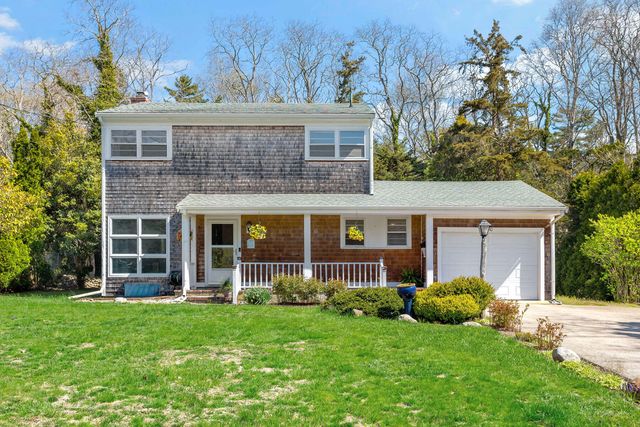 30 Rogers Road, Falmouth, MA 02540