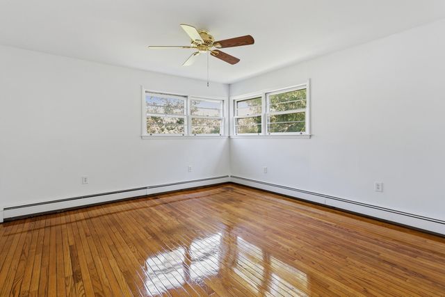 30 Rogers Road, Falmouth, MA 02540