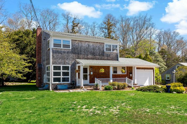 30 Rogers Road, Falmouth, MA 02540