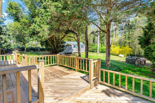 30 Rogers Road, Falmouth, MA 02540