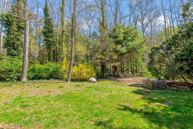 30 Rogers Road, Falmouth, MA 02540