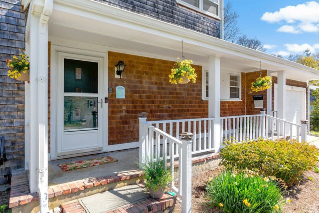 30 Rogers Road, Falmouth, MA 02540