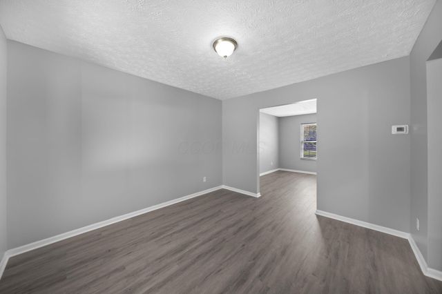 2392 Minerva Park Place, Columbus, OH 43229