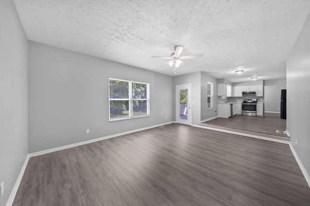 2392 Minerva Park Place, Columbus, OH 43229